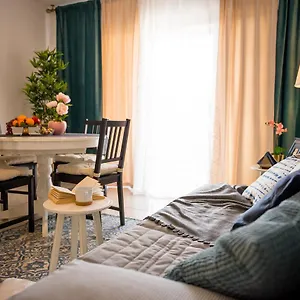 https://sea-view-apartment-playa-de-las-americas-tenerife.in-canary-islands.com